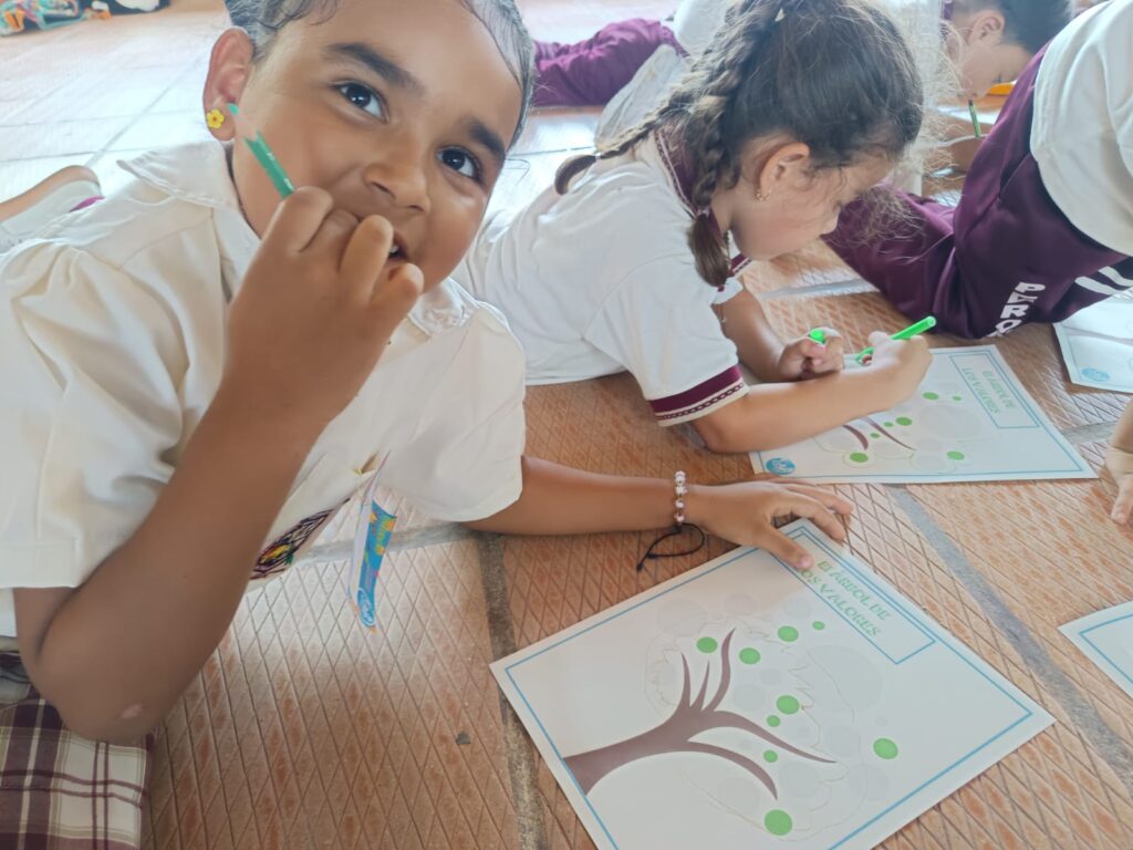 “Jugando juntos, creciendo felices”